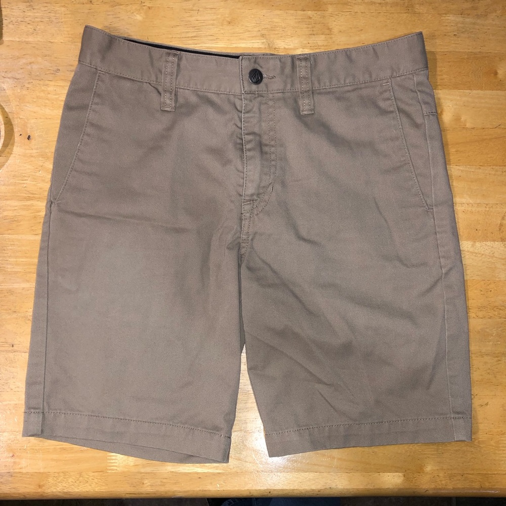 Volcom Boys shorts size 29 khaki color